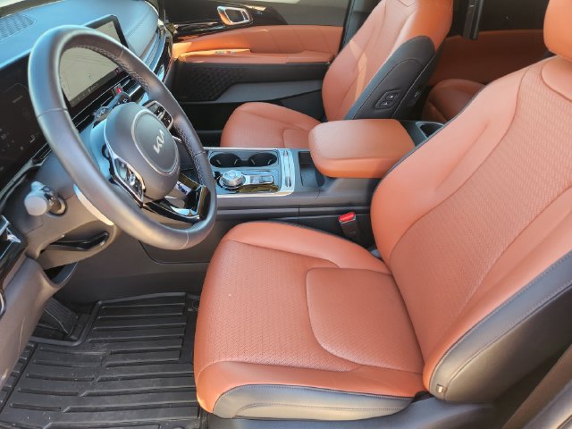 Certified 2026 Kia Carnival SX Prestige FWD image 13