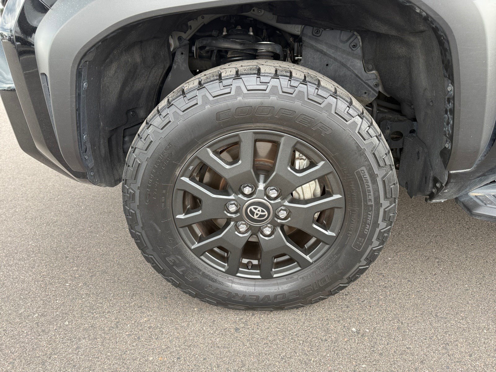Used 2025 Toyota 4Runner SR5 AWD/4WD image 24