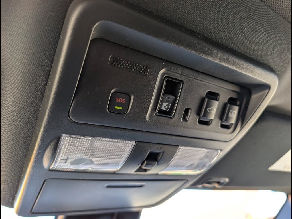 Used 2024 Nissan Titan PRO-4X w/ Pro-4x Convenience Package AWD/4WD image 21