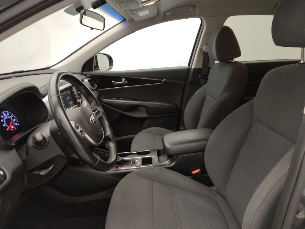 Used 2019 Kia Sorento S FWD image 17