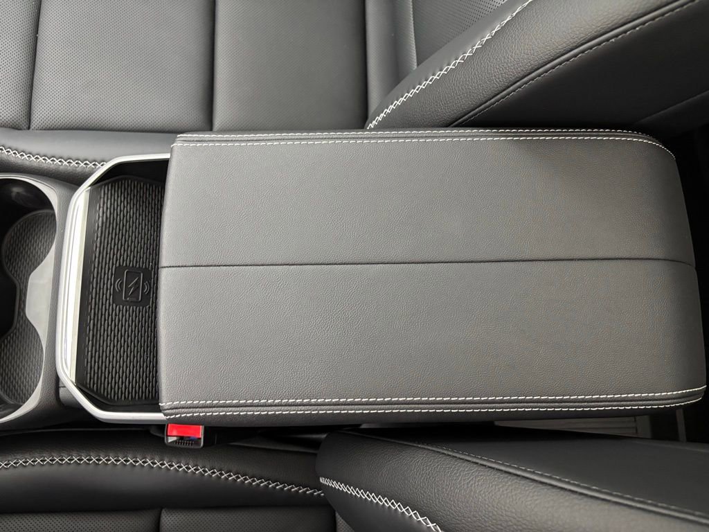 New 2026 GMC Terrain Denali w/ LPO, Floor Liner Package image 33