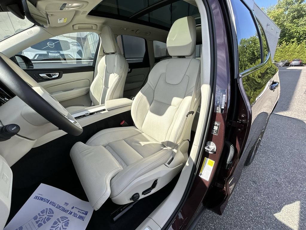 New 2026 Volvo XC60 B5 Ultra w/ Climate Package AWD/4WD image 15
