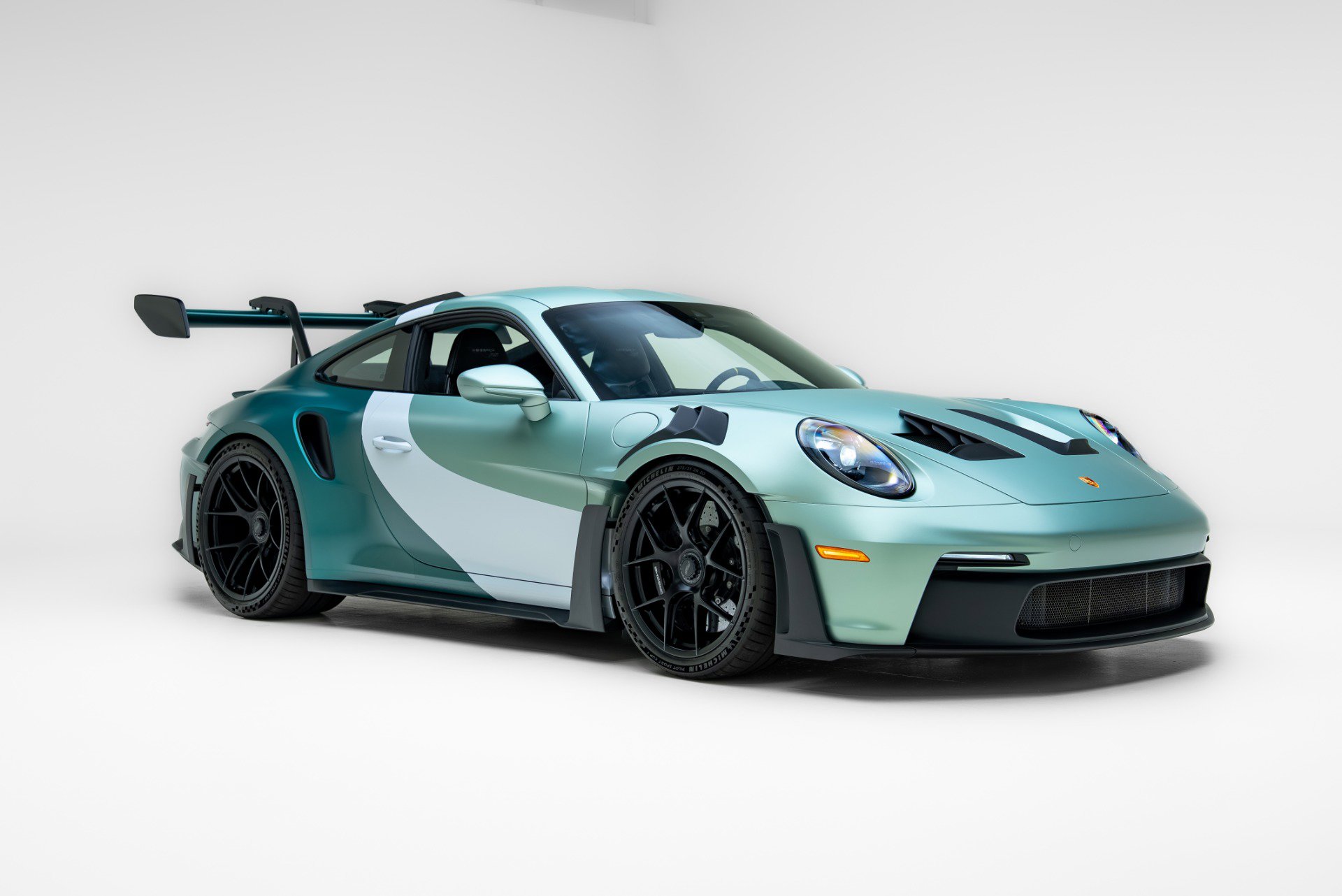 Used 2024 Porsche 911 GT3 RS RWD image 8