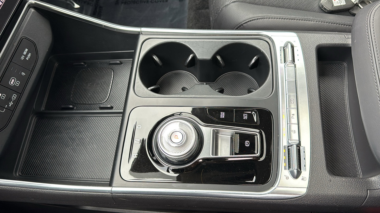 Used 2025 Kia Carnival SX Prestige image 23