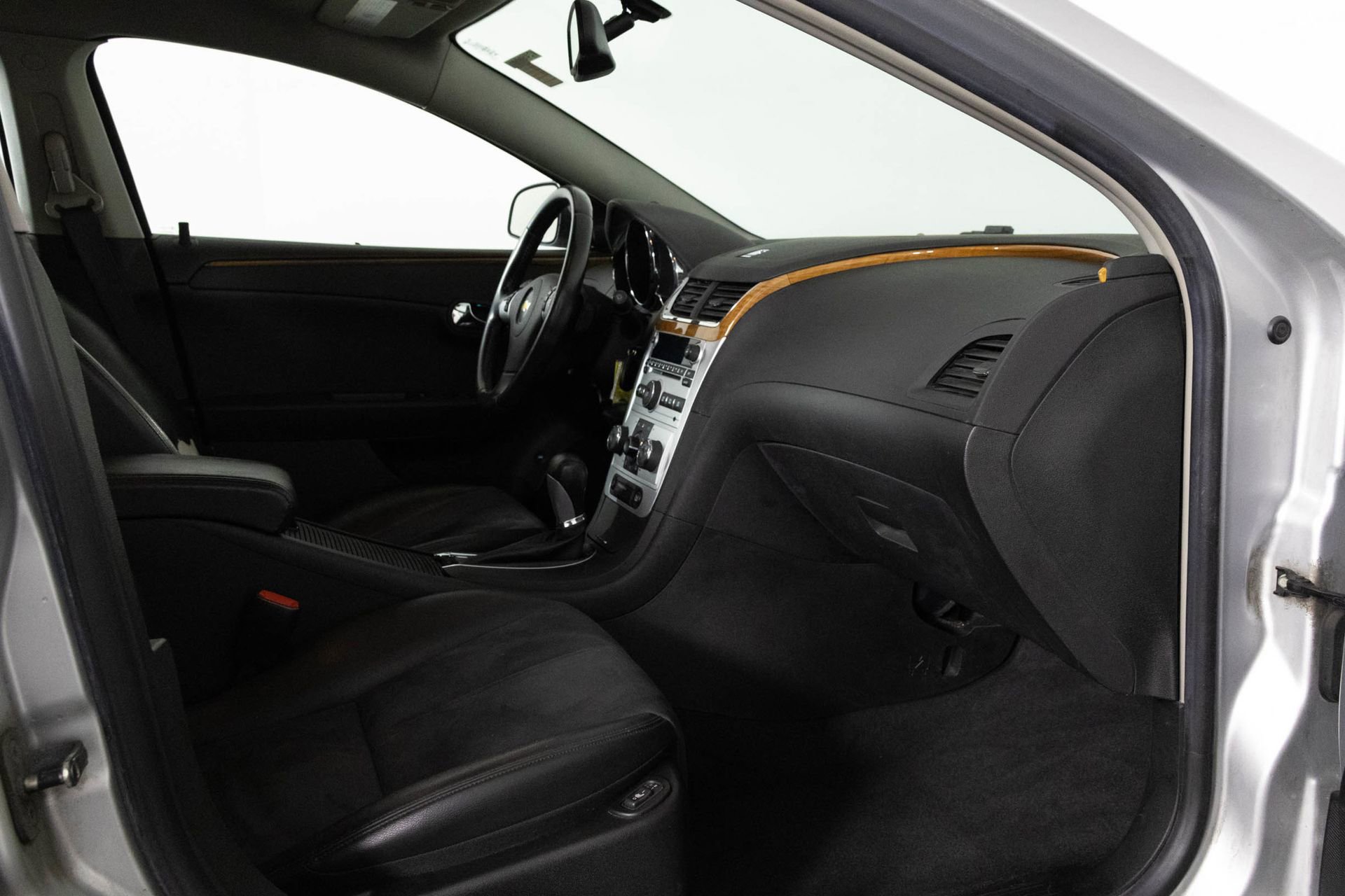 Used 2009 Chevrolet Malibu LT w/ HFV6 Engine Package image 30