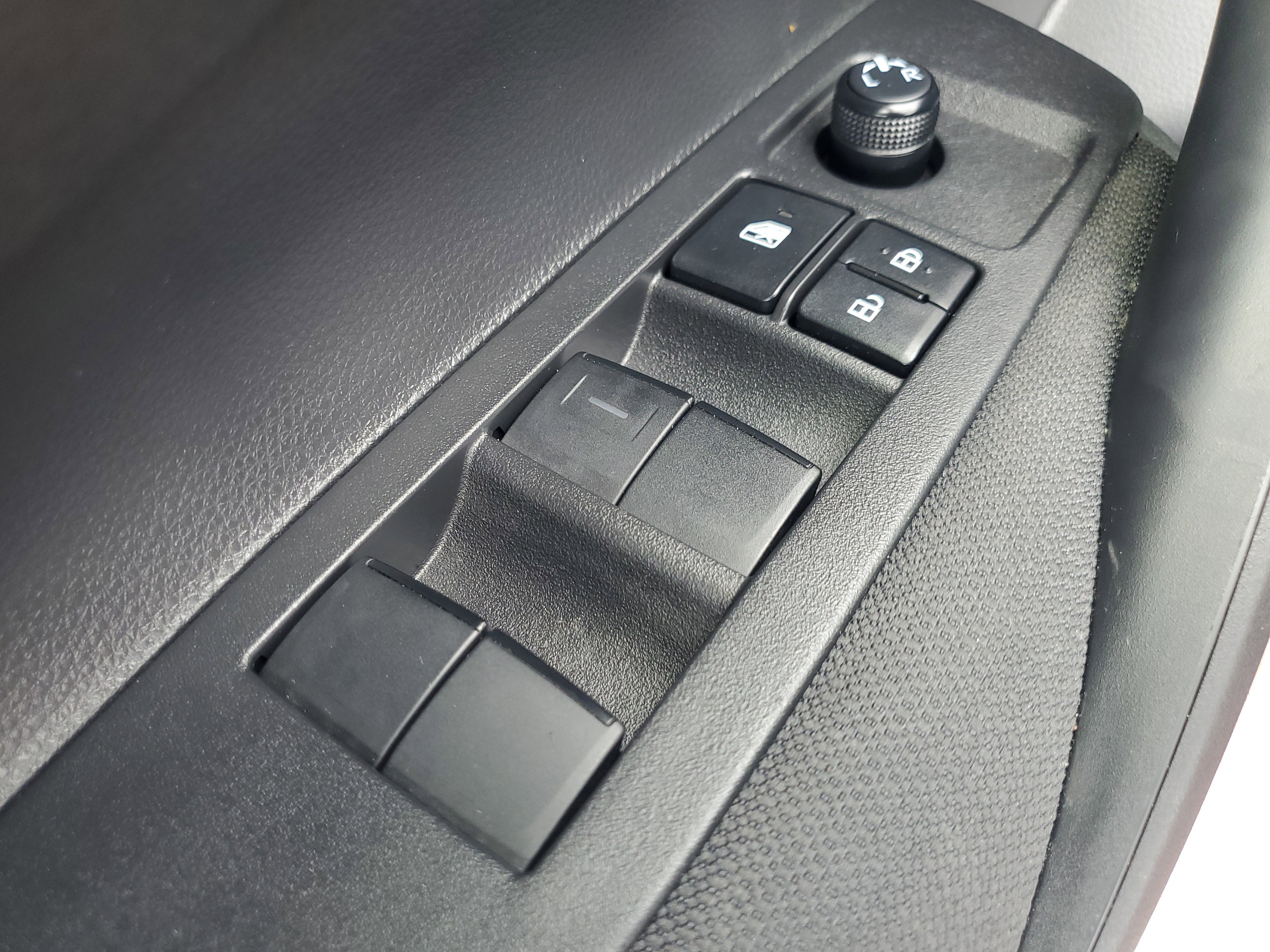 Certified 2025 Toyota Corolla LE FWD image 19