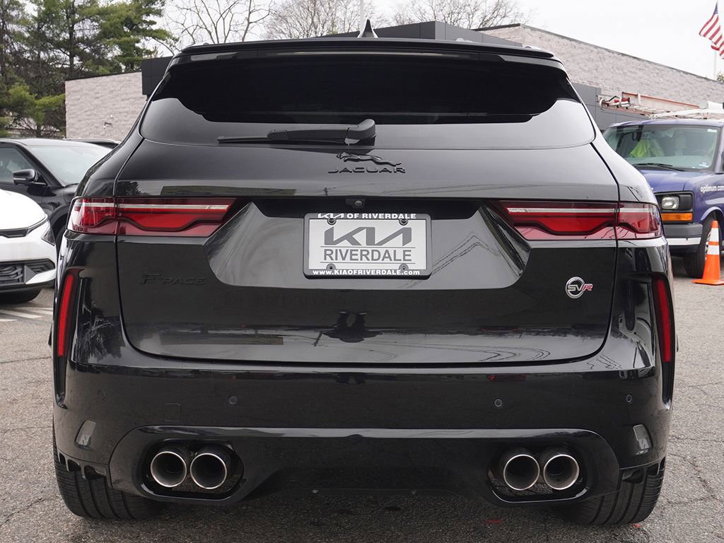 Used 2022 Jaguar F-PACE SVR image 16