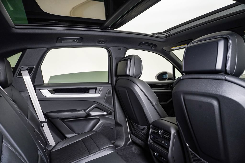 New 2026 Porsche Cayenne AWD/4WD image 16