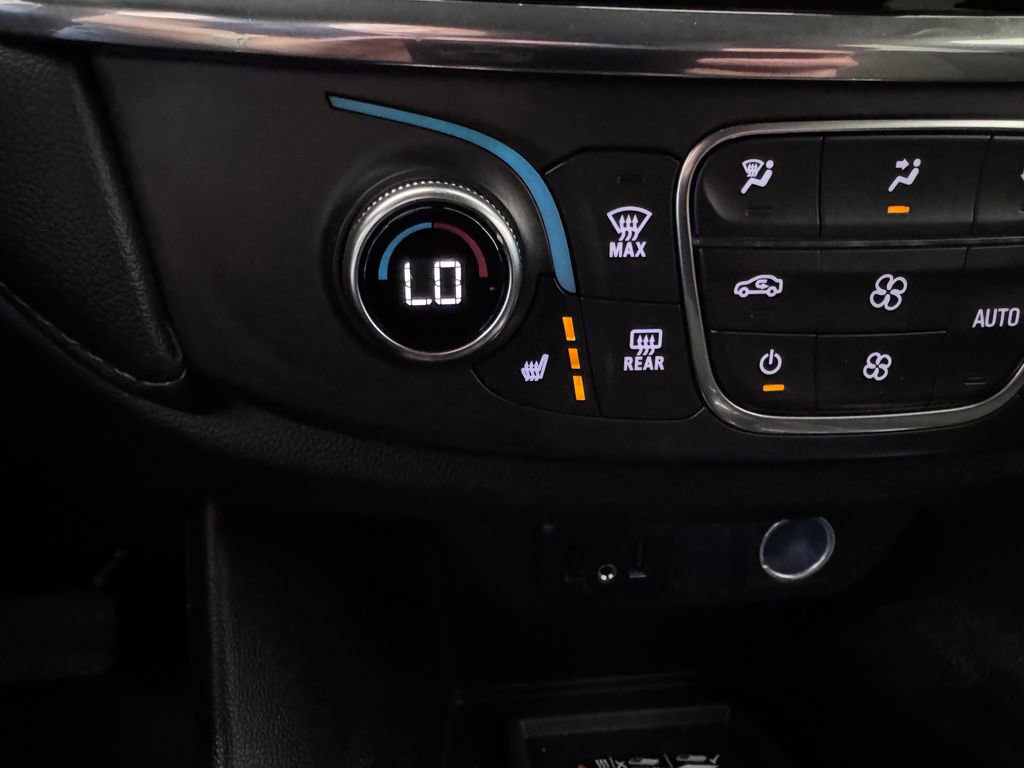Certified 2023 Chevrolet Traverse LT AWD/4WD image 22