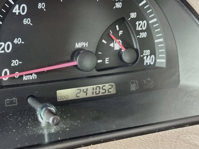 Used 2004 Toyota Camry LE FWD image 15