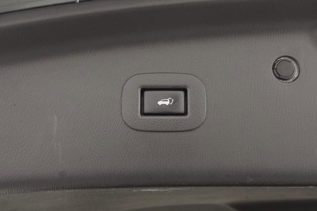 Used 2016 INFINITI QX80 4WD w/ Driver's Assistance Package image 25
