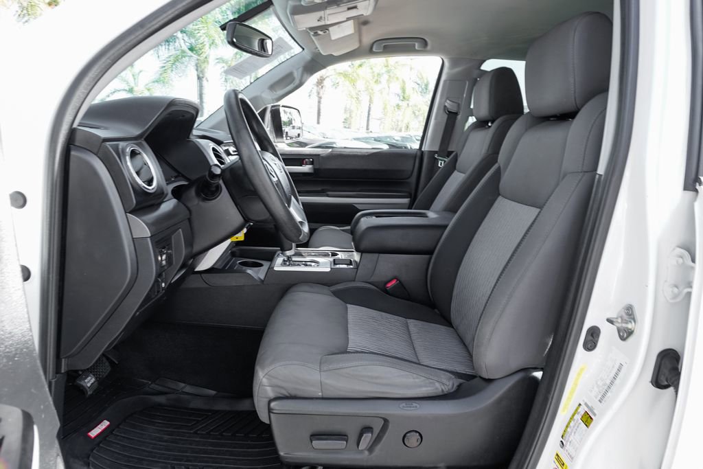 Used 2017 Toyota Tundra SR5 w/ SR5 Upgrade Package image 15