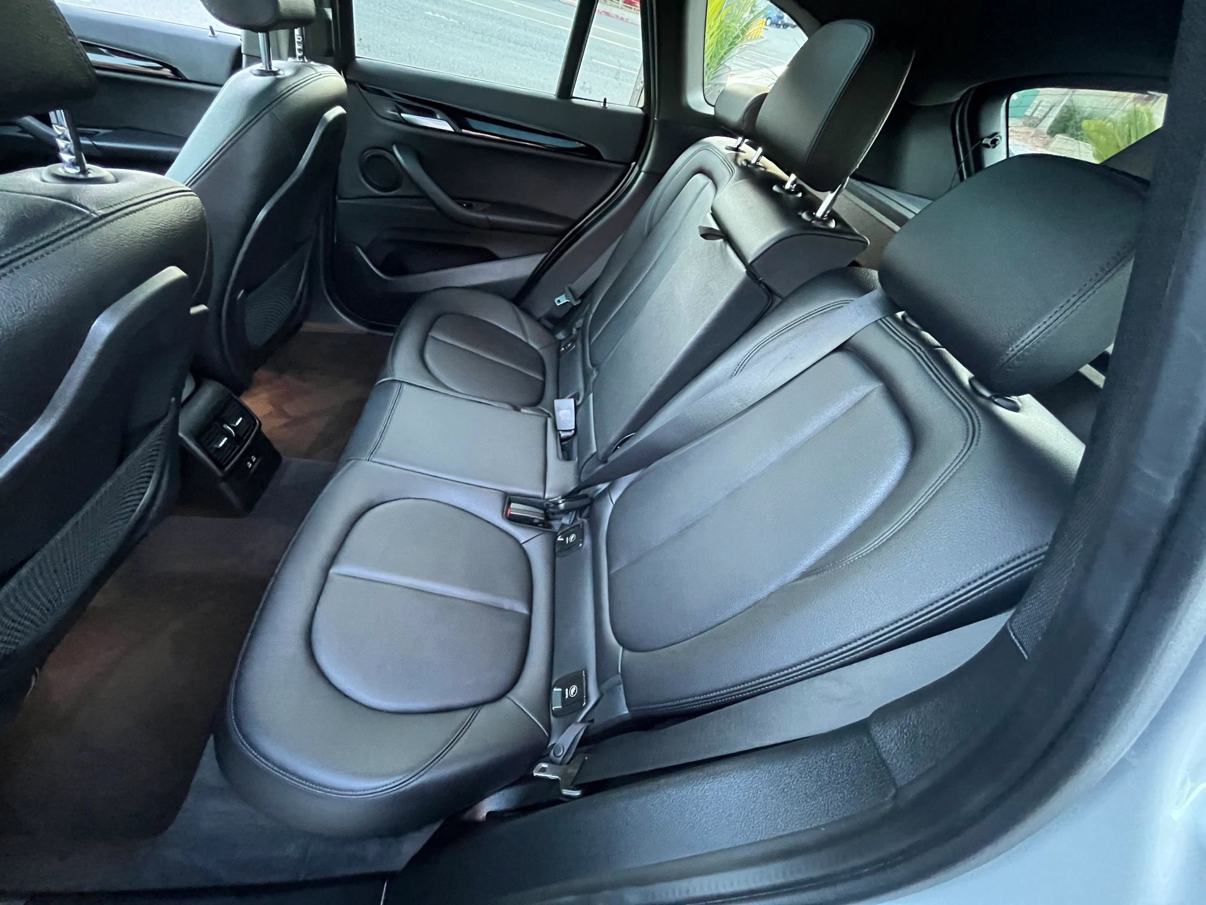 Used 2021 BMW X1 xDrive28i w/ Premium Package image 14