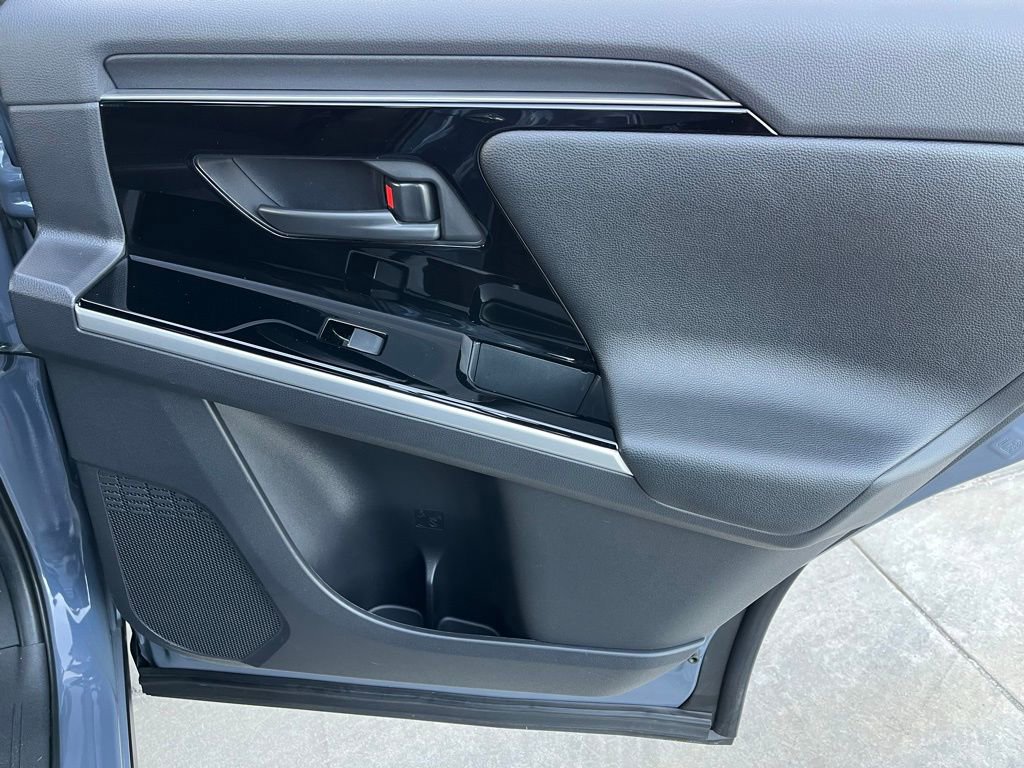 Certified 2024 Subaru Solterra Touring w/ Touring Package image 23