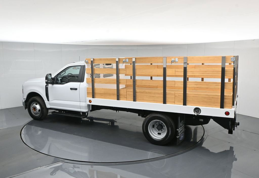 New 2025 Ford F350 XL w/ XL Chrome Package RWD image 36