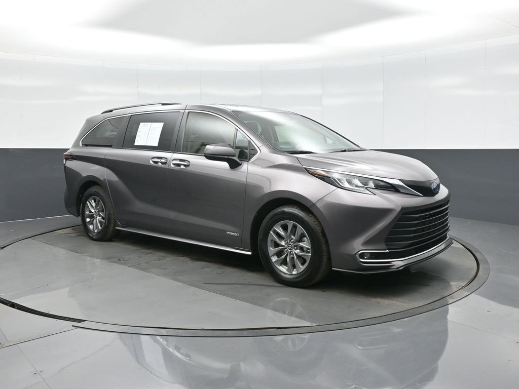 Used 2021 Toyota Sienna XLE w/ XLE Plus Package