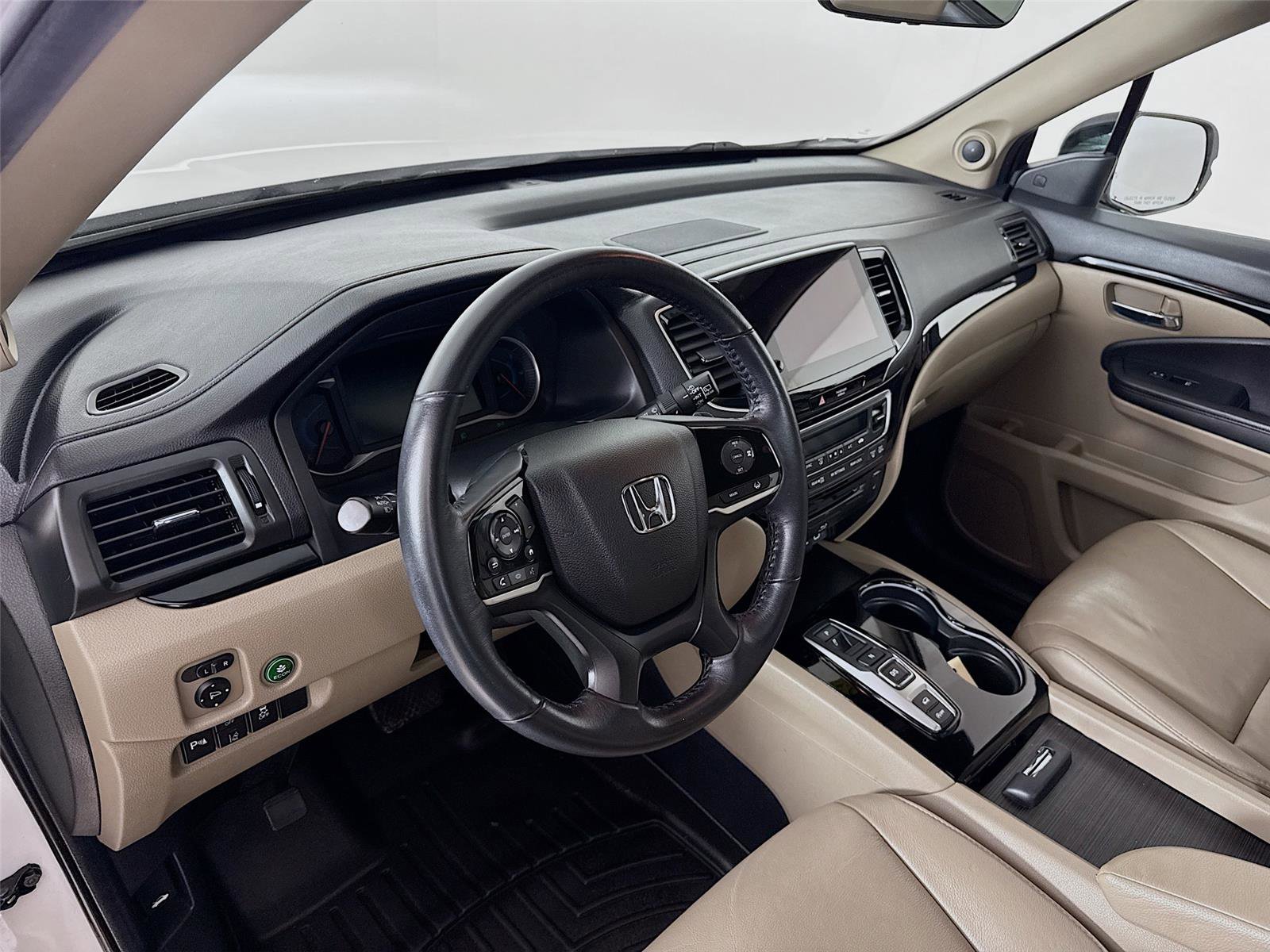 Used 2022 Honda Pilot Touring image 25