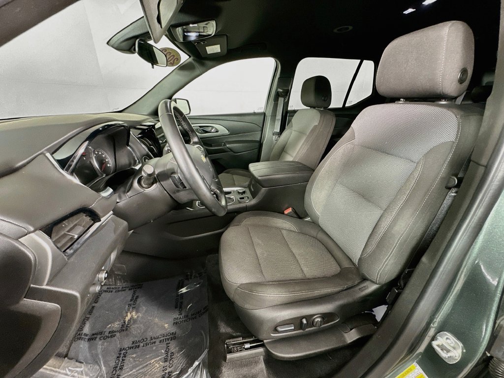 Used 2023 Chevrolet Traverse LT FWD image 29