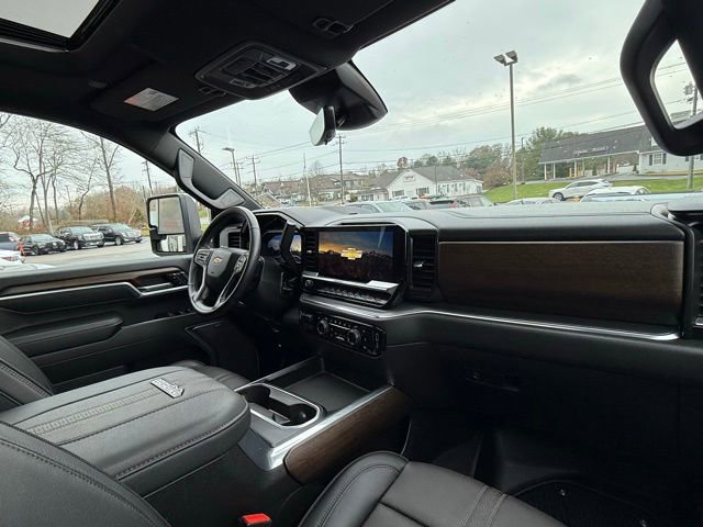 Used 2025 Chevrolet Silverado 2500 High Country w/ Technology Package image 25