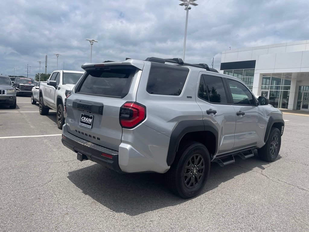 Used 2025 Toyota 4Runner SR5 AWD/4WD image 7