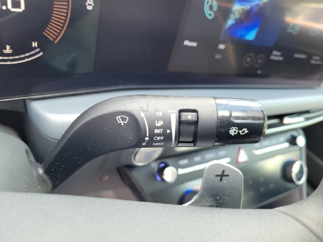 Used 2025 Hyundai Sonata SEL FWD image 26