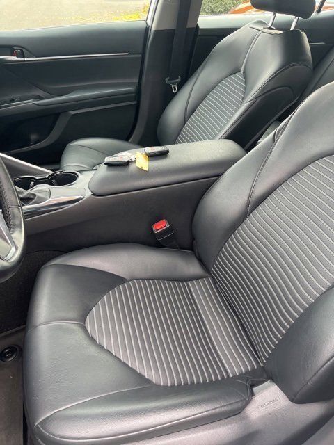 Used 2020 Toyota Camry SE image 12