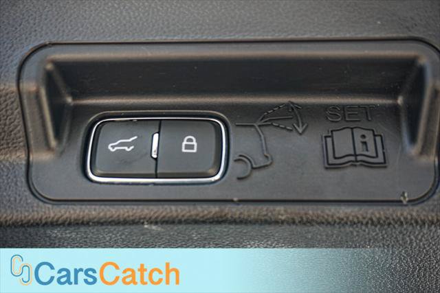 Used 2022 Ford Explorer Limited w/ Equipment Group 301A RWD image 49