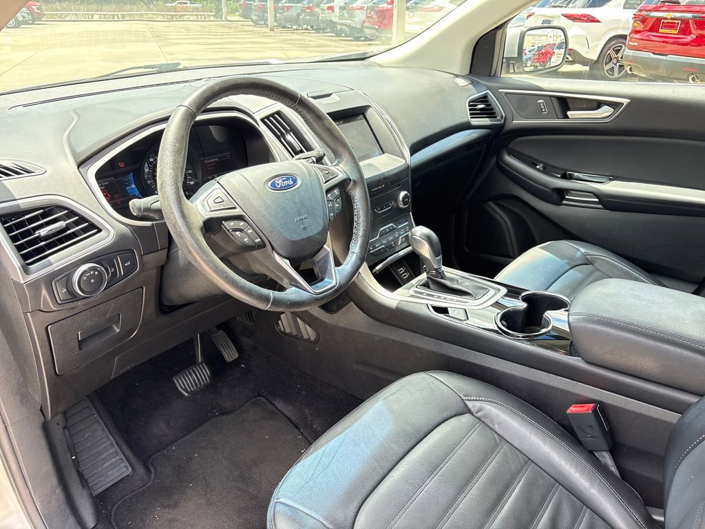 Used 2017 Ford Edge SEL w/ Equipment Group 201A FWD image 6