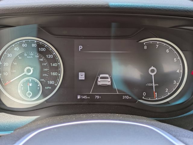 Used 2025 Genesis G70 2.5T AWD/4WD image 26