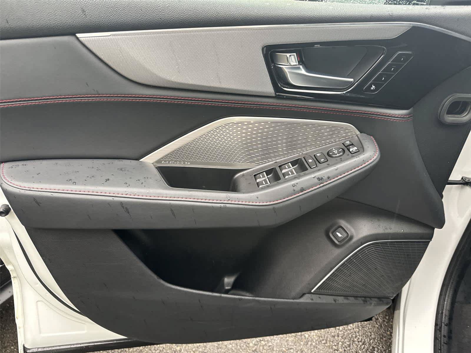 Used 2022 Acura MDX A-Spec AWD/4WD image 32