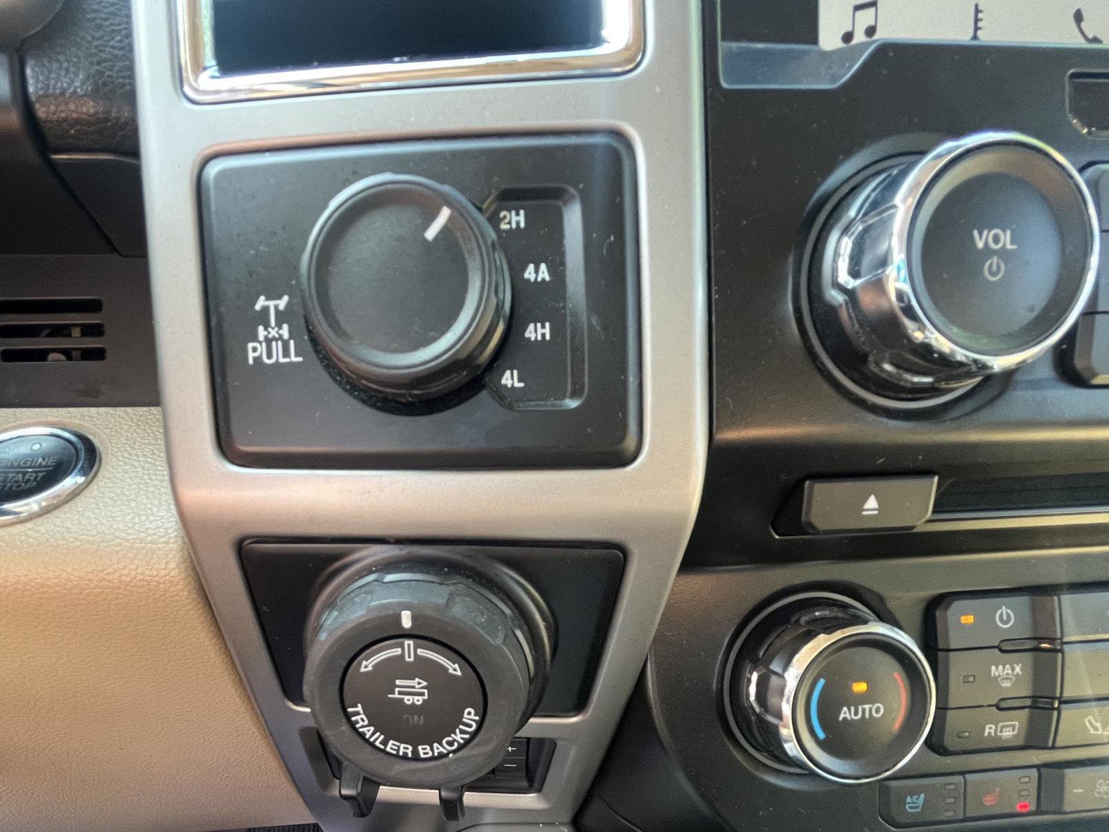 Used 2017 Ford F150 Lariat w/ Equipment Group 501A Mid AWD/4WD image 10