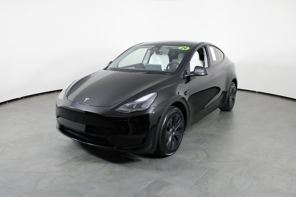 Used 2024 Tesla Model Y 2WD