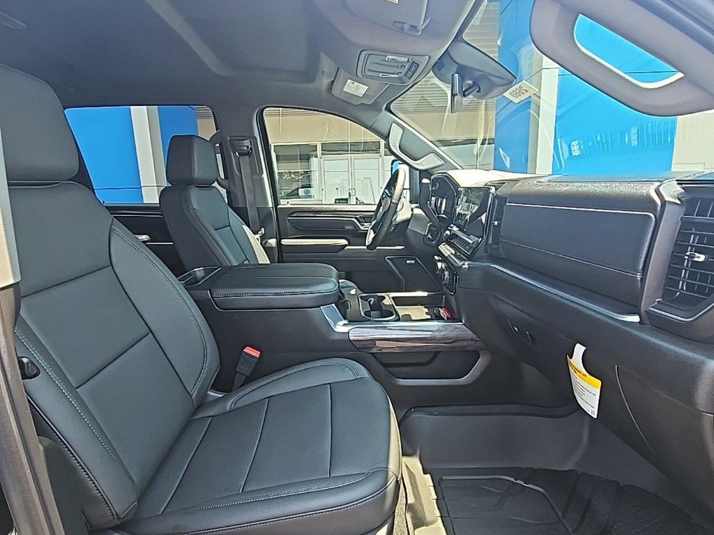 New 2025 Chevrolet Silverado 3500 LTZ w/ LTZ Convenience Package image 13