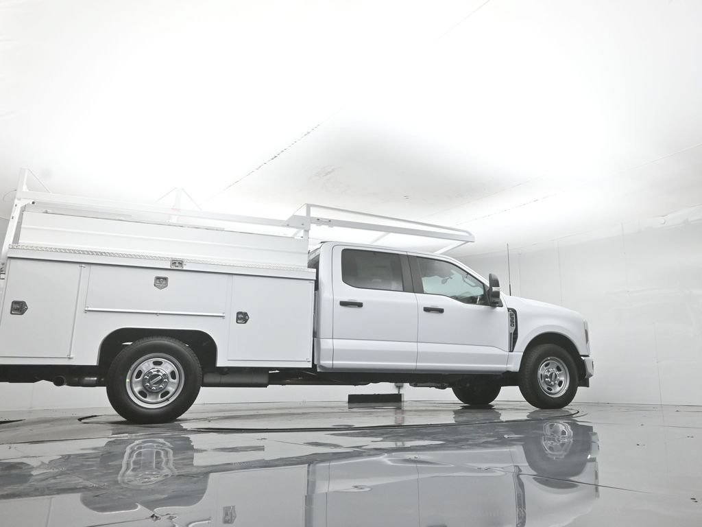 New 2026 Ford F350 XL w/ XL Chrome Package RWD image 56