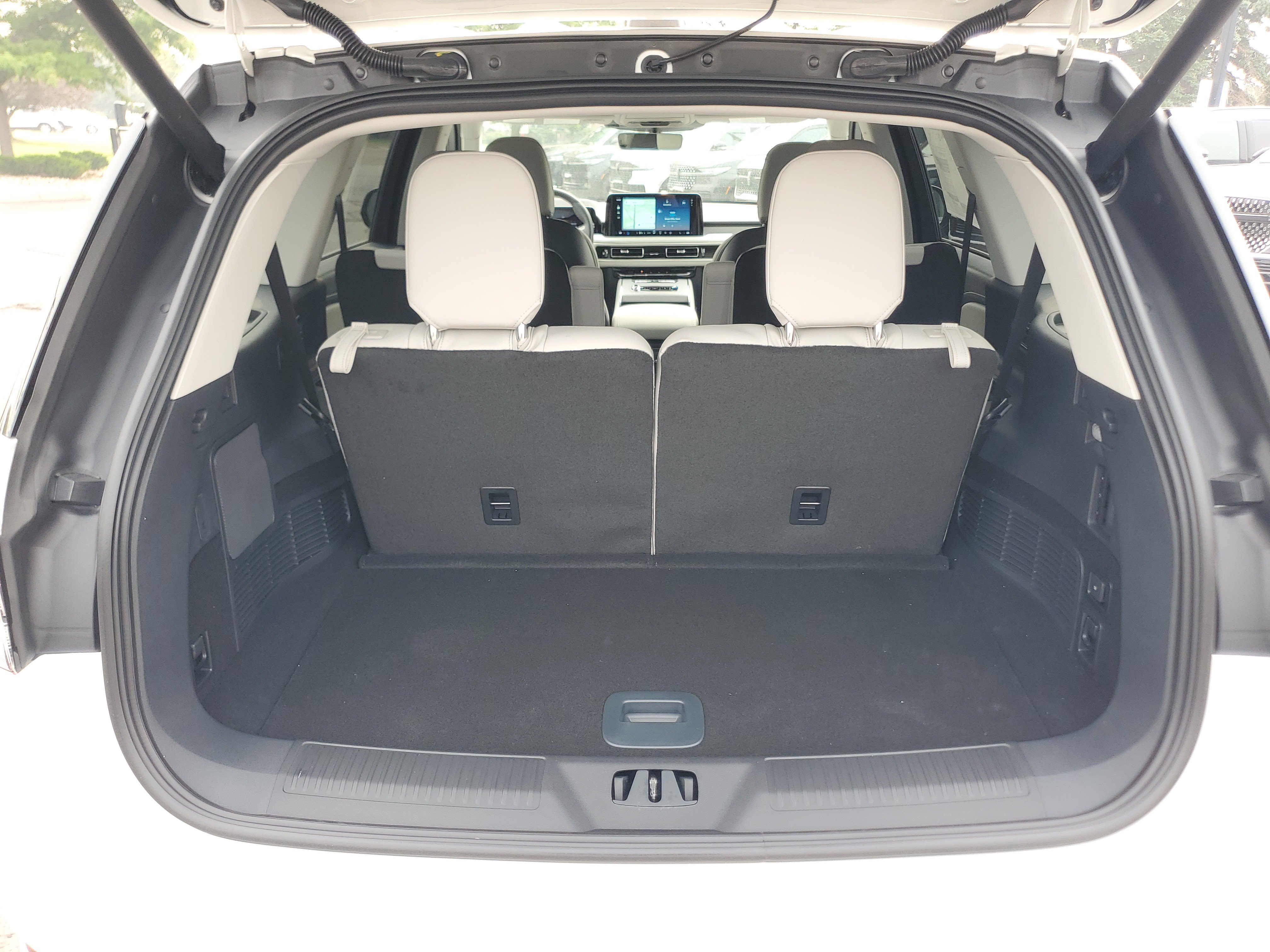 New 2026 Lincoln Aviator Reserve AWD/4WD image 28