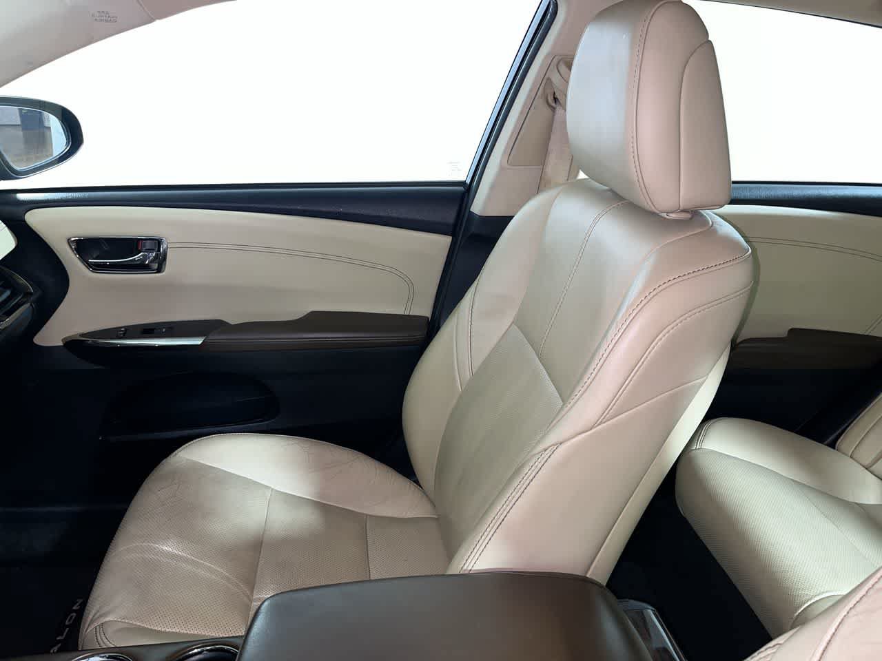 Used 2015 Toyota Avalon Limited FWD image 26