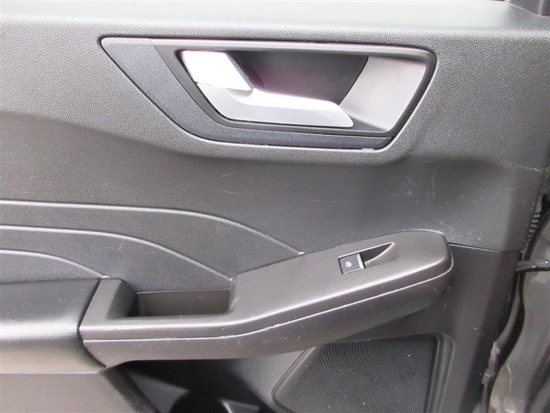 Used 2021 Ford Escape SE image 20