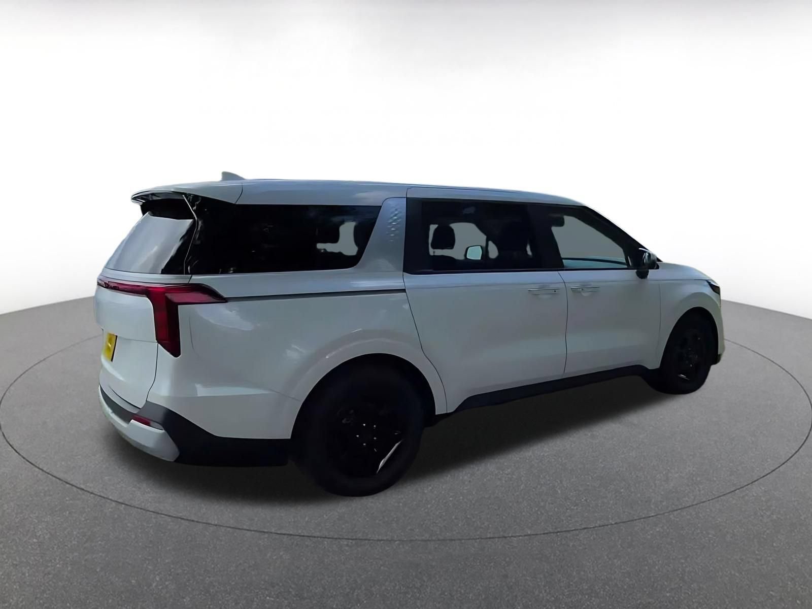 Used 2026 Kia Carnival FWD image 14