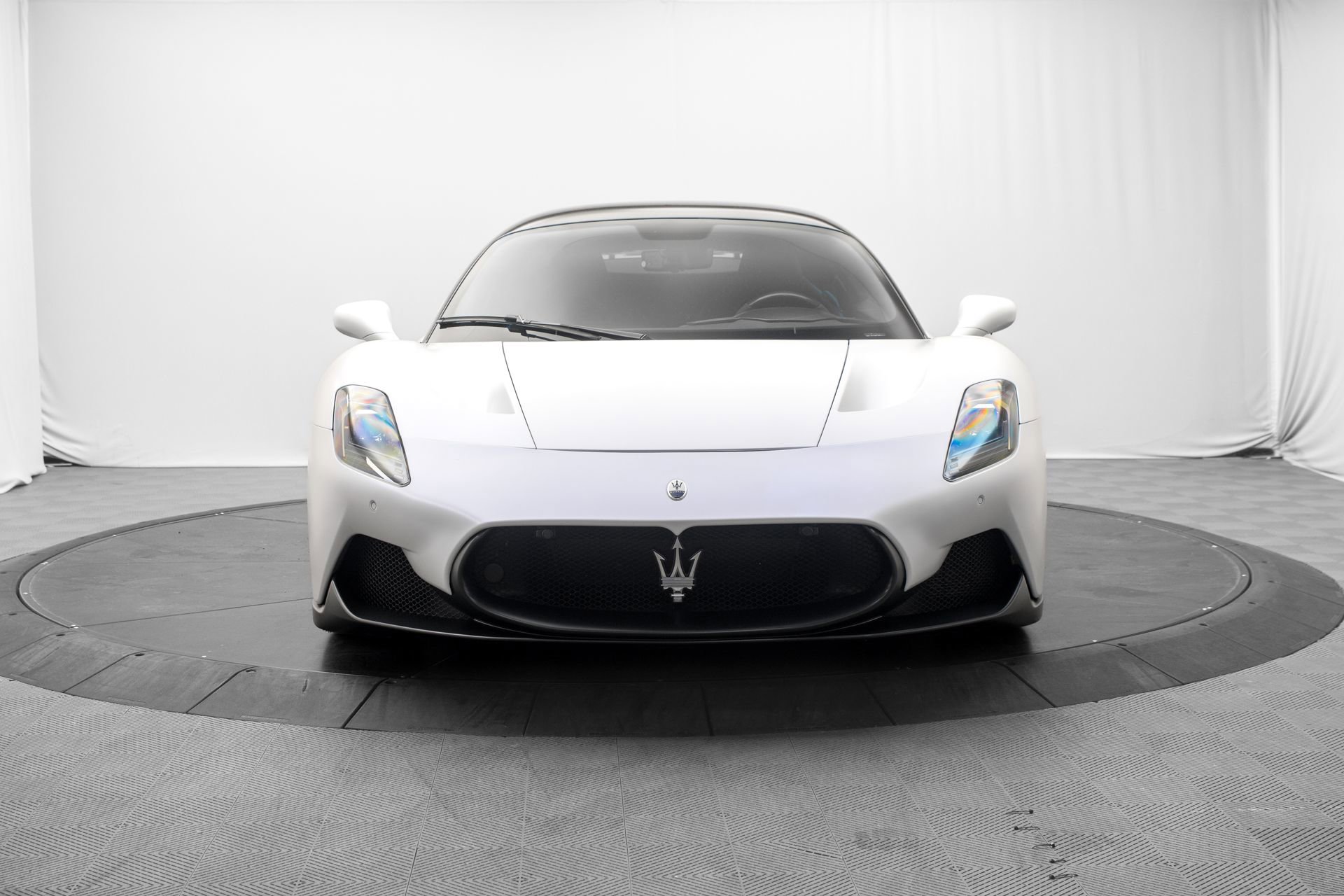 Used 2022 Maserati MC20 Coupe RWD image 8