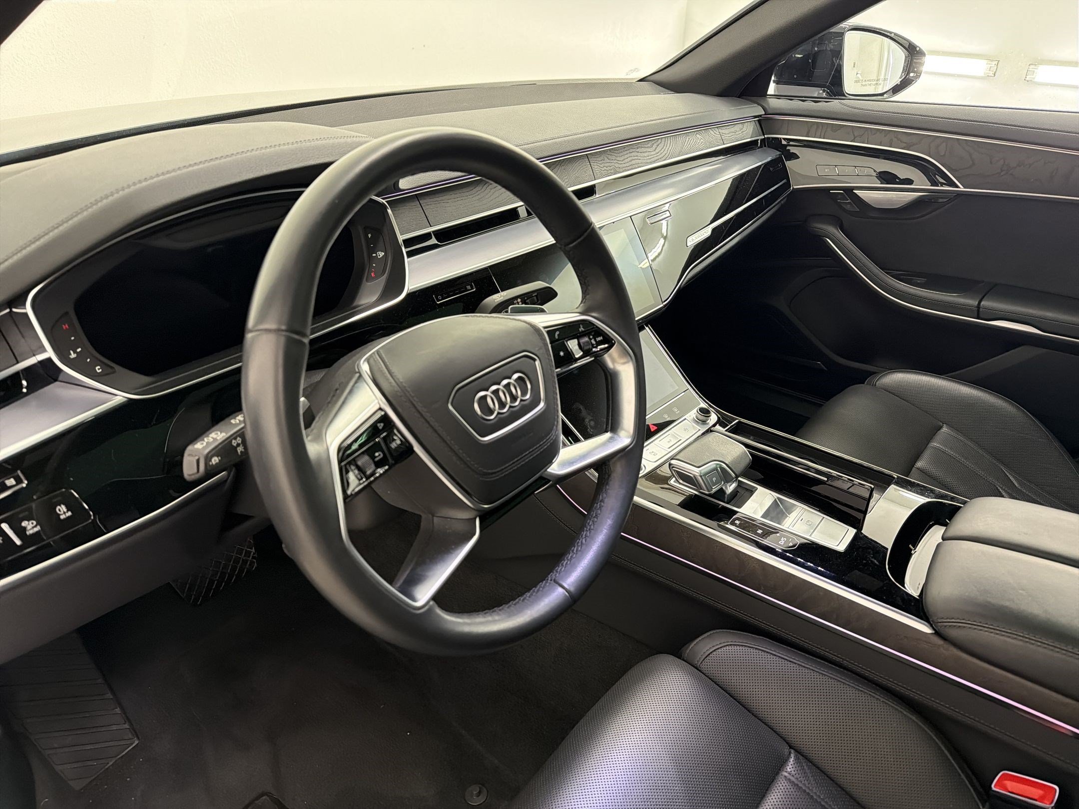 Used 2024 Audi A8 L 3.0T AWD/4WD image 4