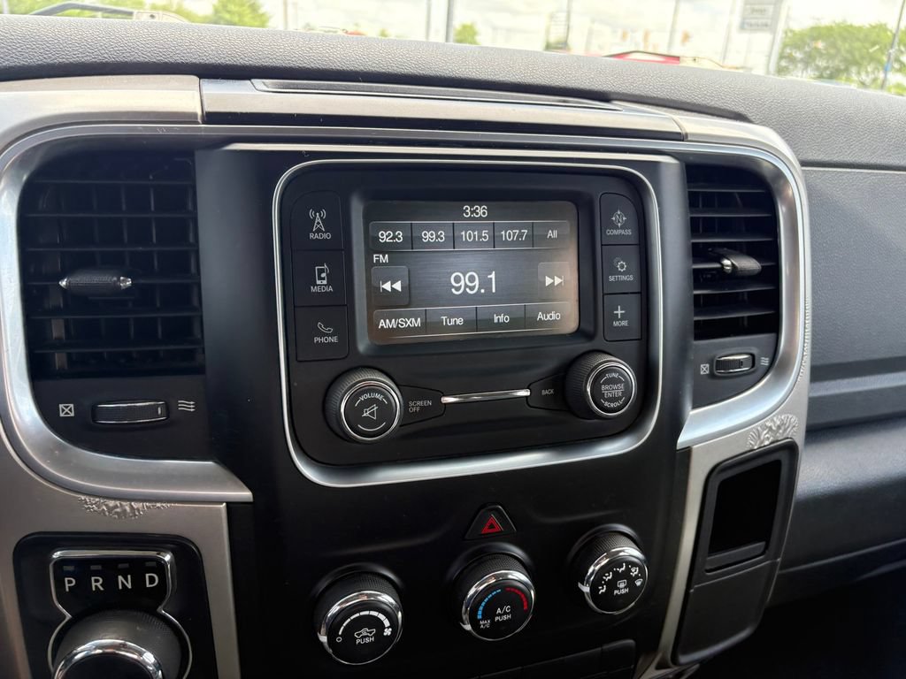 Used 2018 RAM 1500 Classic SLT AWD/4WD image 17
