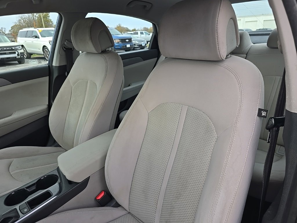 Used 2016 Hyundai Sonata SE image 16
