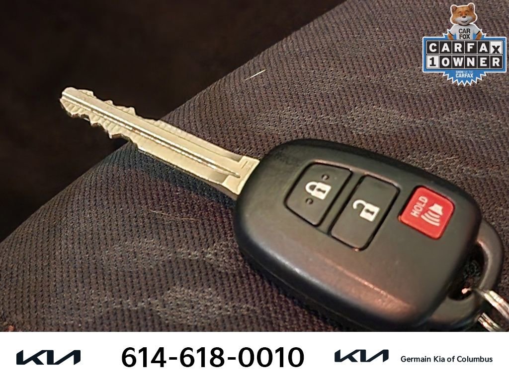 Used 2022 Toyota Tacoma SR5 image 34