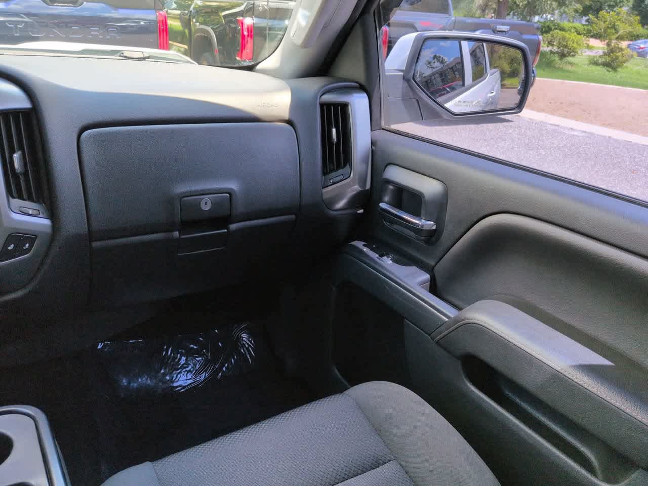 Used 2018 Chevrolet Silverado 1500 LT w/ All Star Edition AWD/4WD image 16