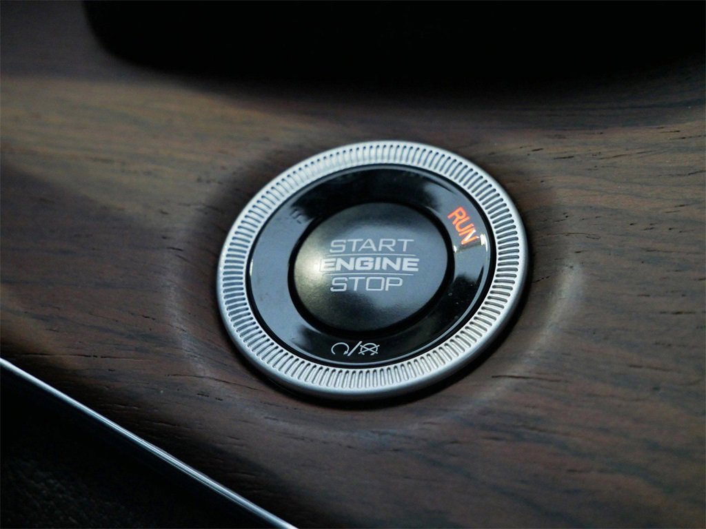 Used 2024 Jeep Grand Cherokee Summit w/ Adv Protech Group IV image 17