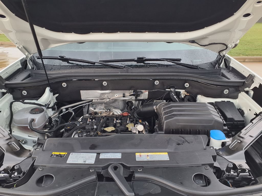 Used 2025 Volkswagen Atlas SE FWD image 34
