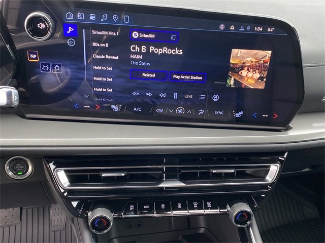 New 2026 Chevrolet Traverse LT w/ Midnight/Sport Edition image 11