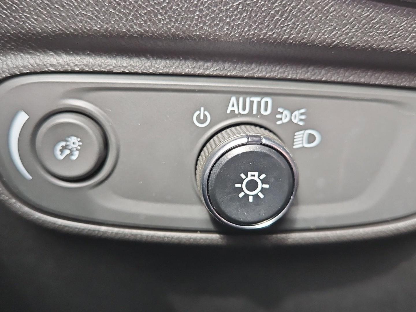 Certified 2022 Chevrolet Equinox LT FWD image 27