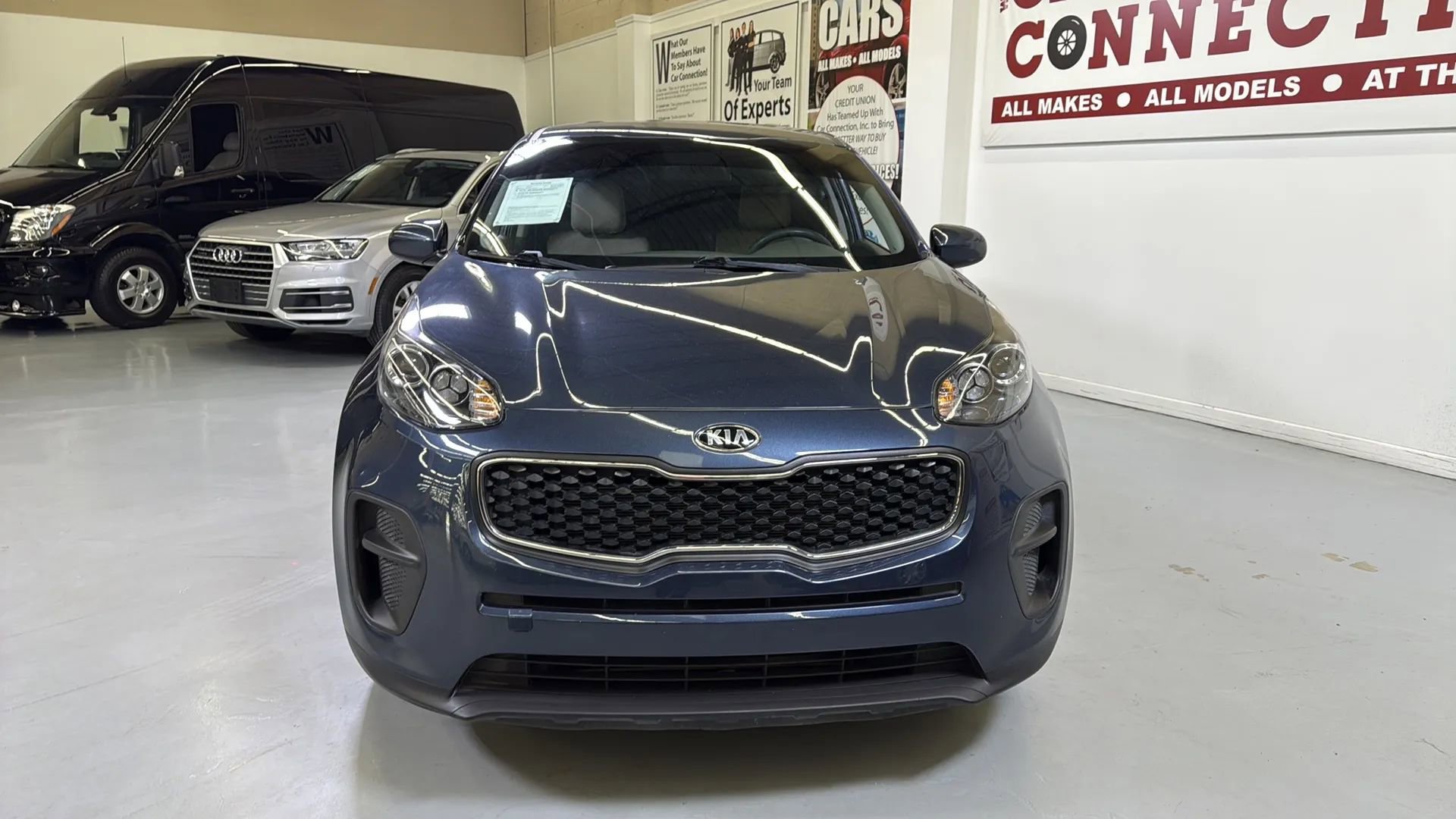 Used 2017 Kia Sportage LX image 3