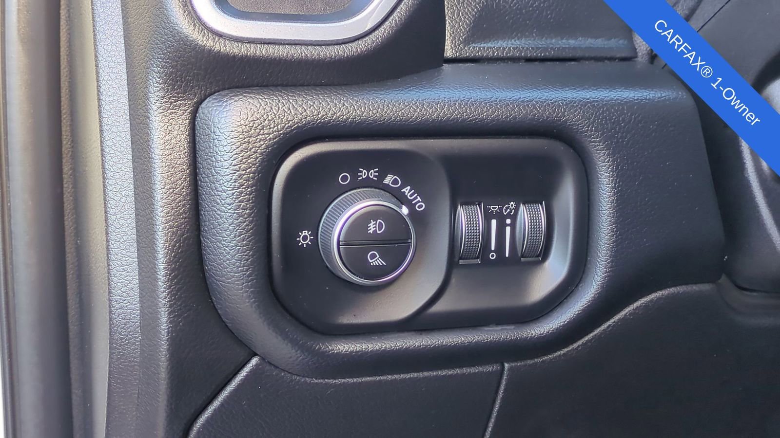 Used 2019 RAM 2500 Laramie image 18